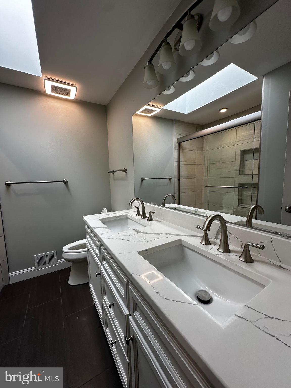 KENWOOD - Residential Lease