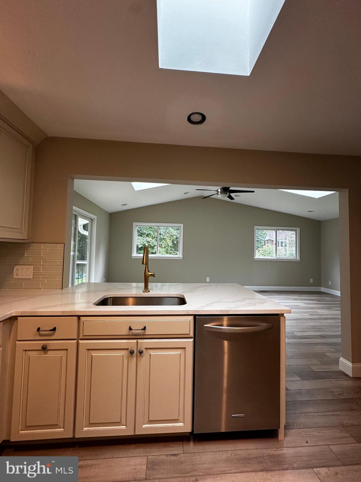 KENWOOD - Residential Lease