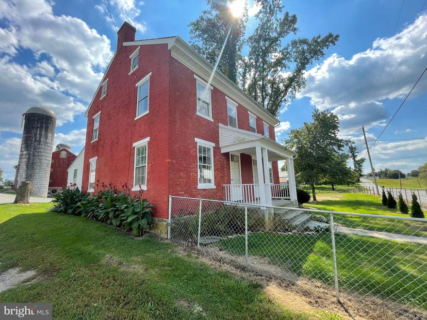 Four bedroom, 2 bath Farmhouse with new paint and flooring. Adjacent, detached garage not included but can be rented for an additional $100/month. 
Separate barn can be included for farm related use at additional cost. 
No pets, no smokers.