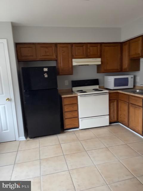 BARCROFT TOWNHOME - Residential Lease