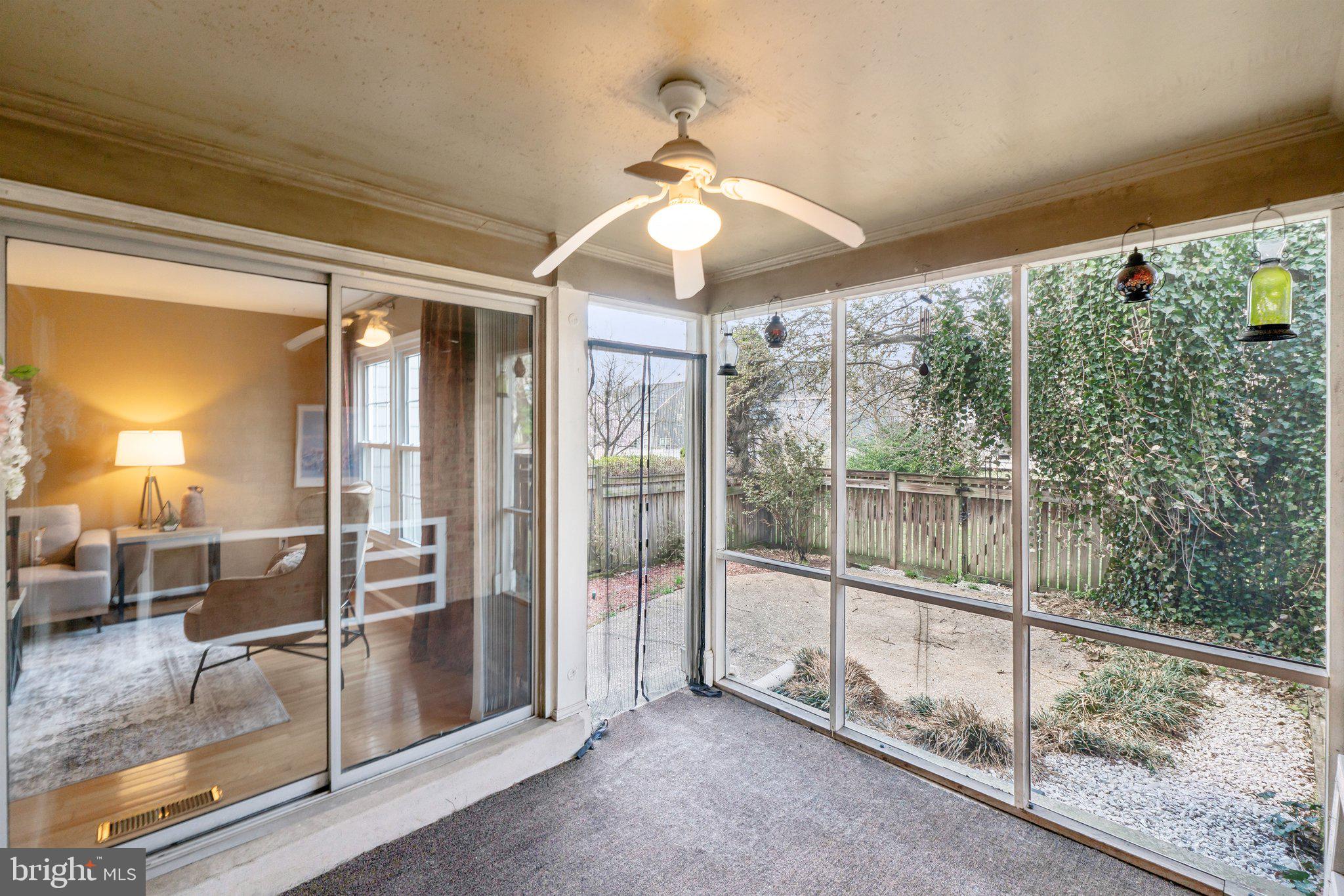 FAIRWAY ISLAND - Residential