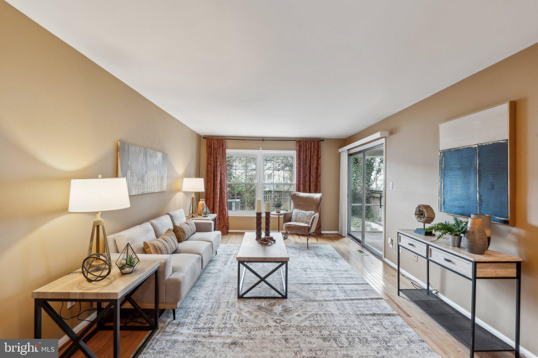 FAIRWAY ISLAND - Residential