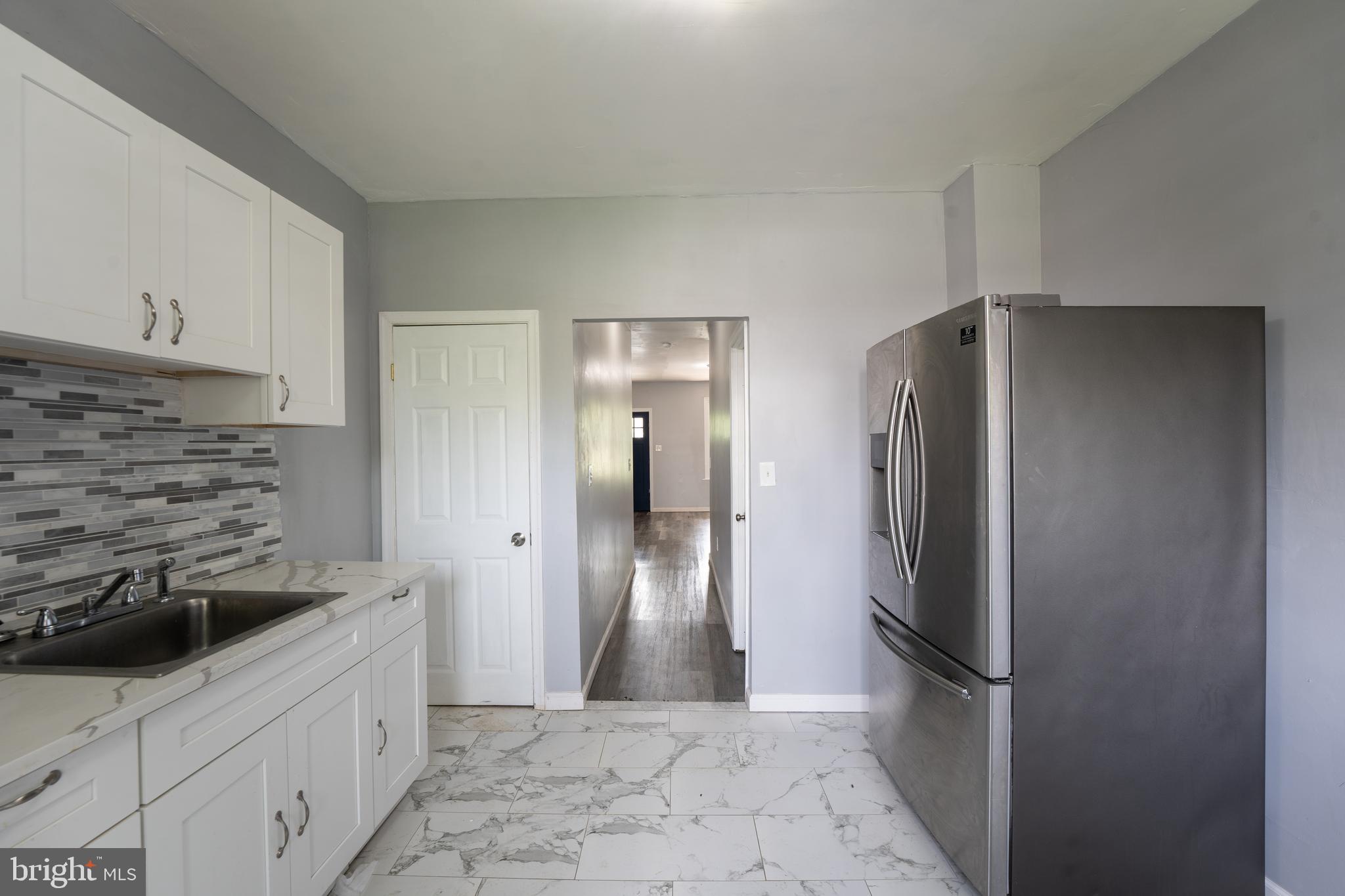 ELMWOOD PARK - Residential