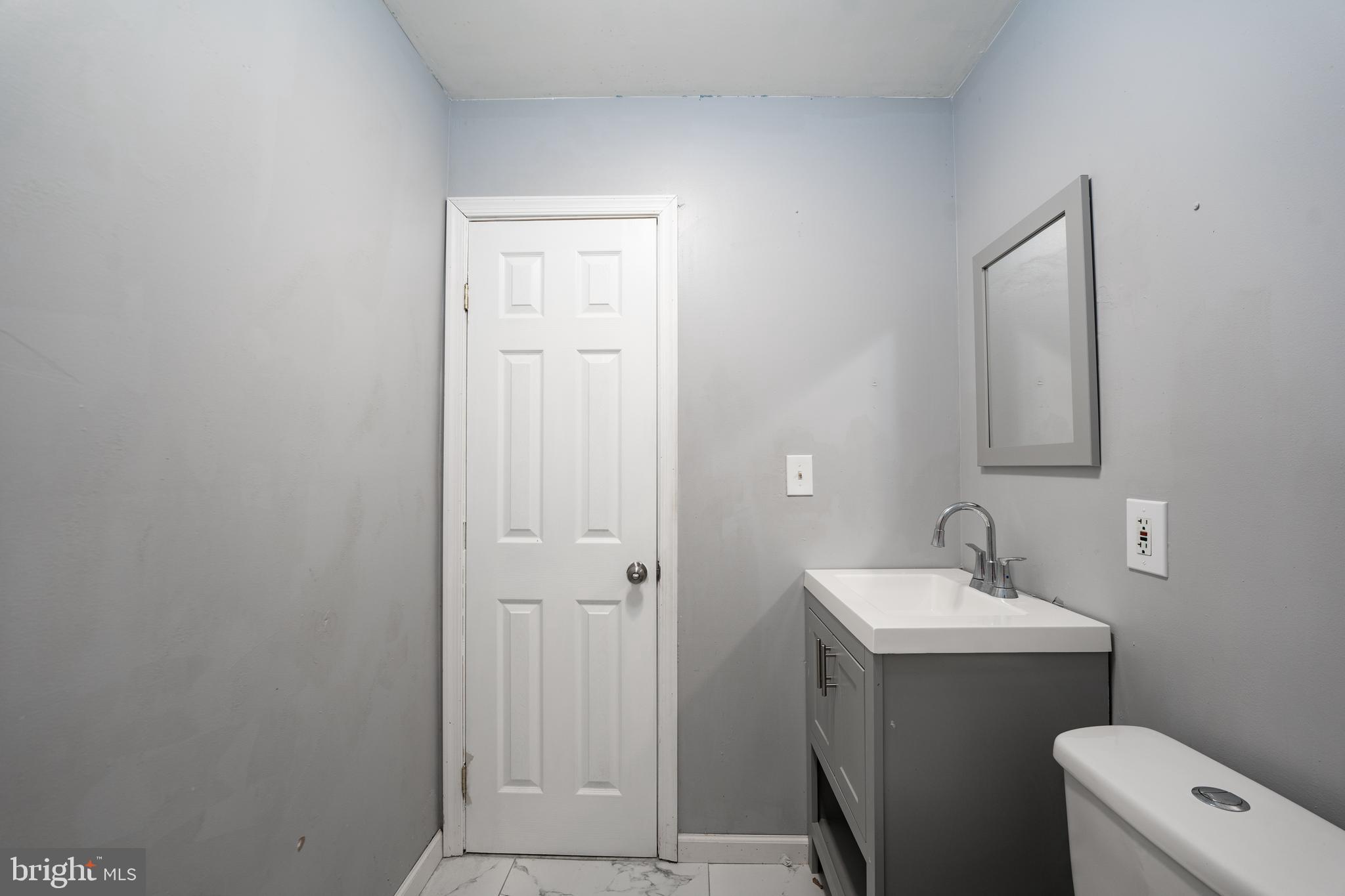ELMWOOD PARK - Residential