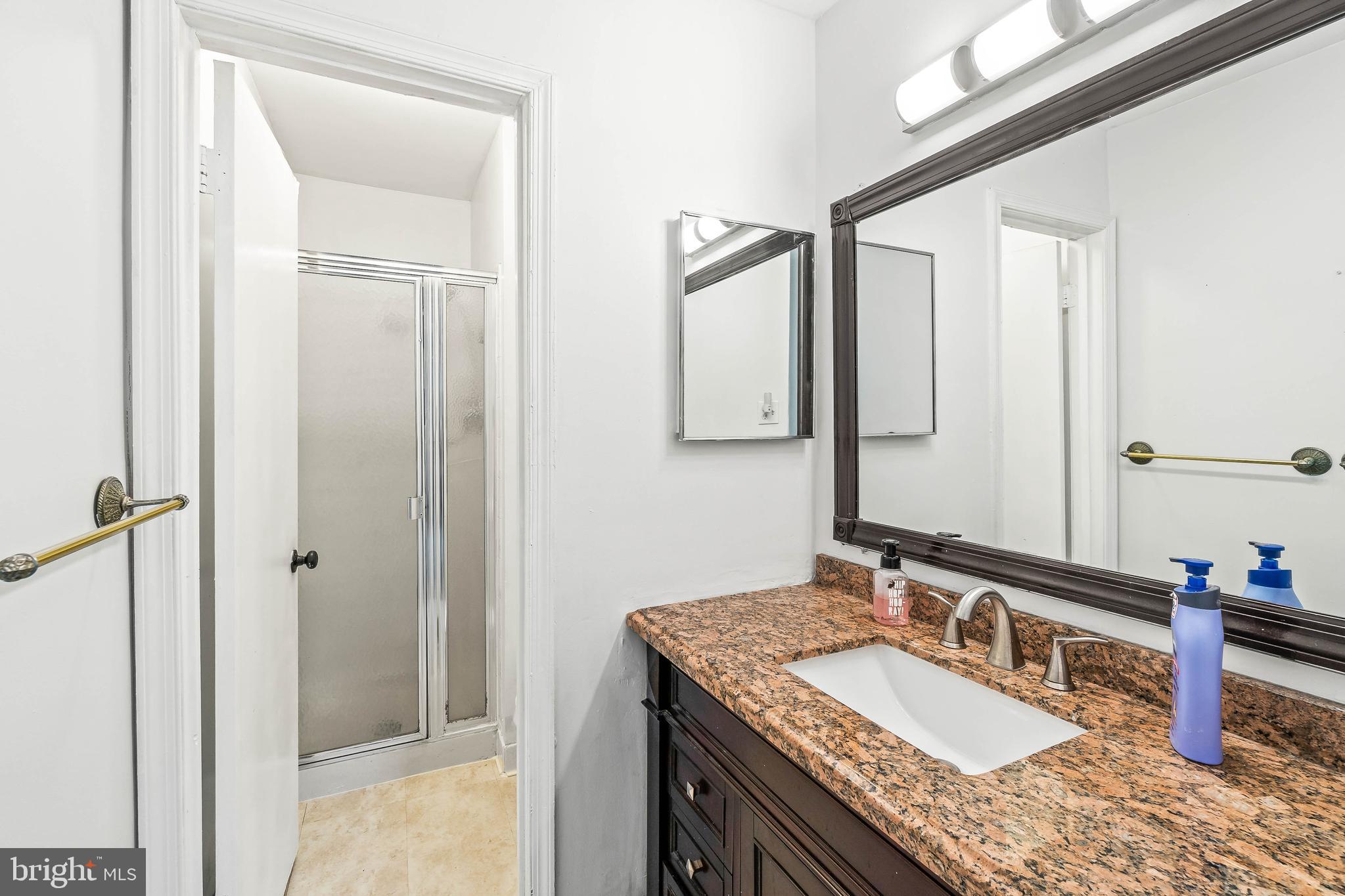 SNOWDEN OAKS - Residential