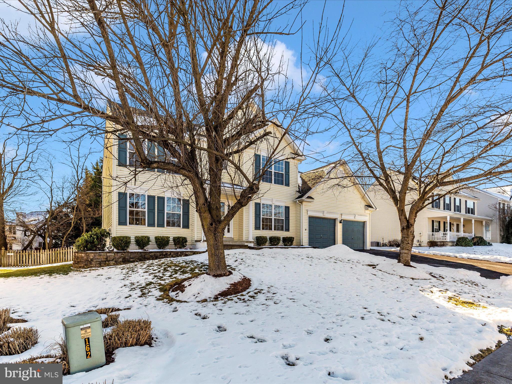 NORTH CROSSING - Residential