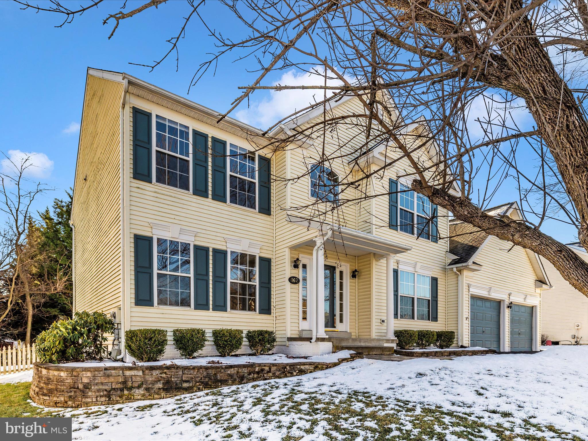 NORTH CROSSING - Residential