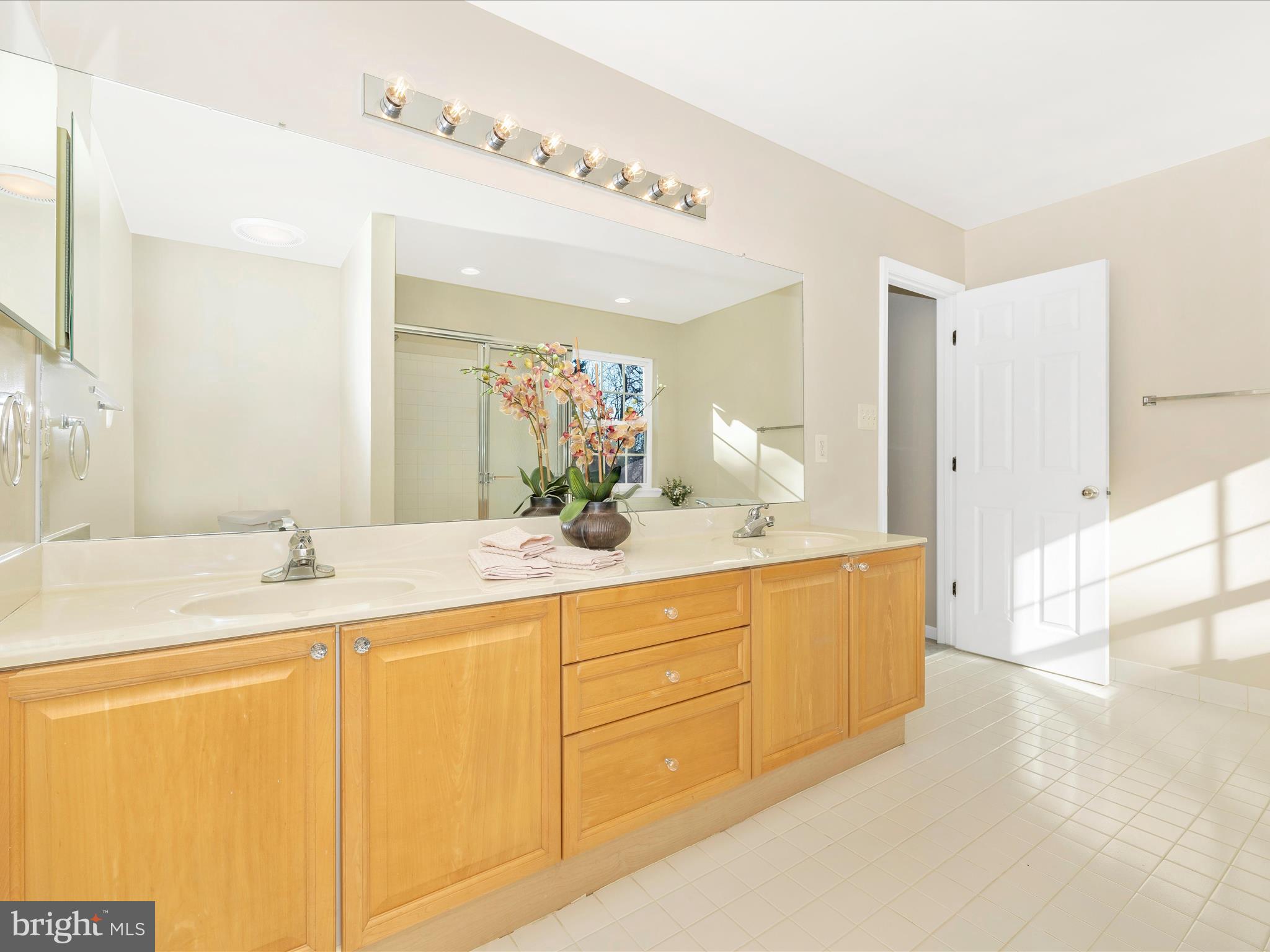 NORTH CROSSING - Residential