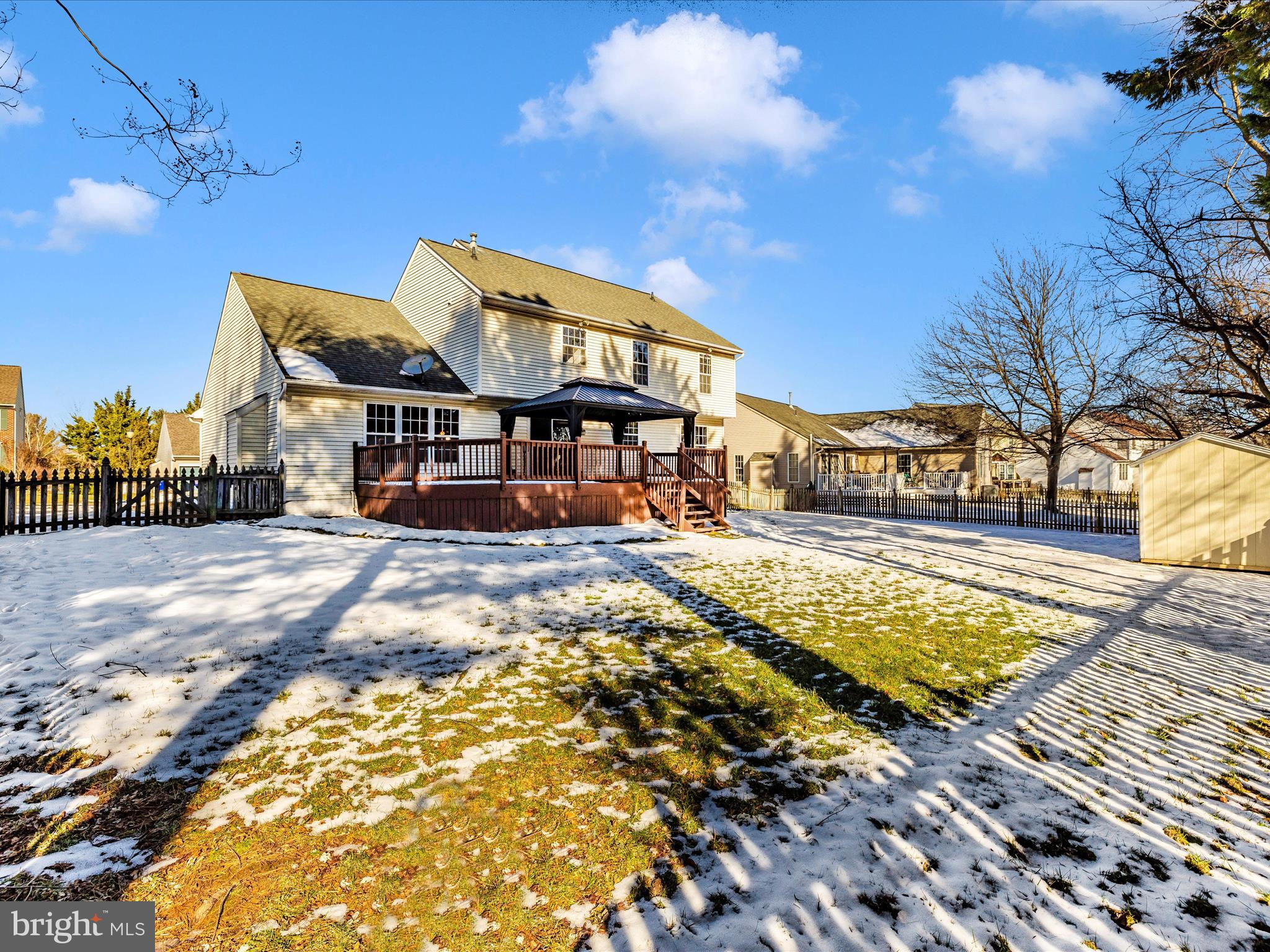 NORTH CROSSING - Residential