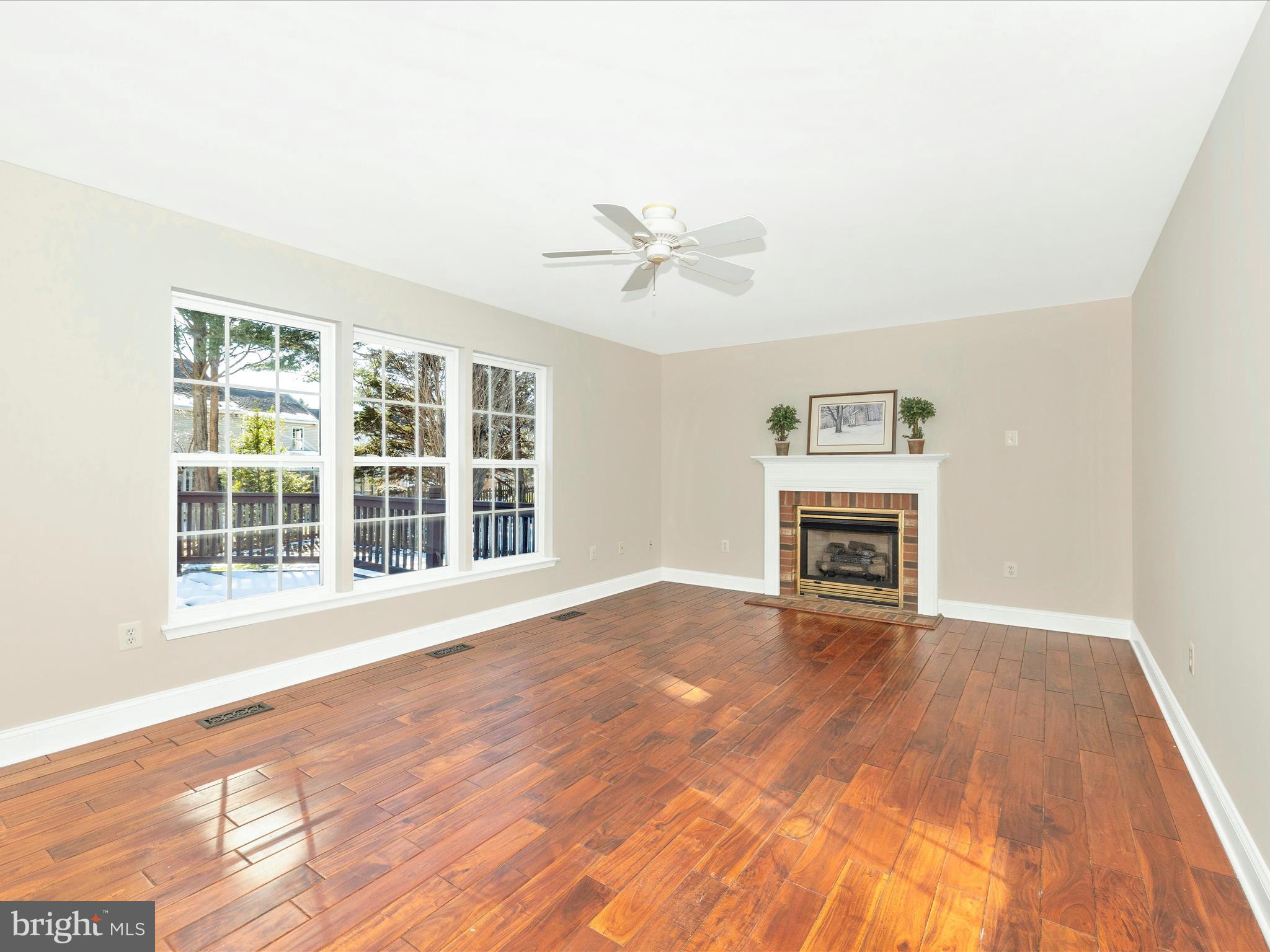 NORTH CROSSING - Residential