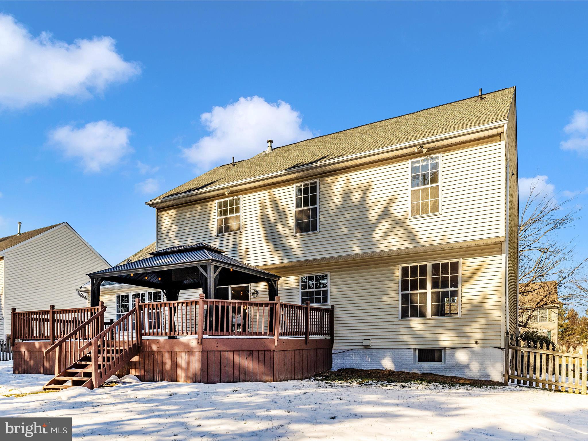 NORTH CROSSING - Residential