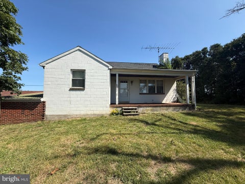 Homes For Rent - 1575 Hunsecker Road<br/> Lancaster County, BIRD IN HAND, PA 17505