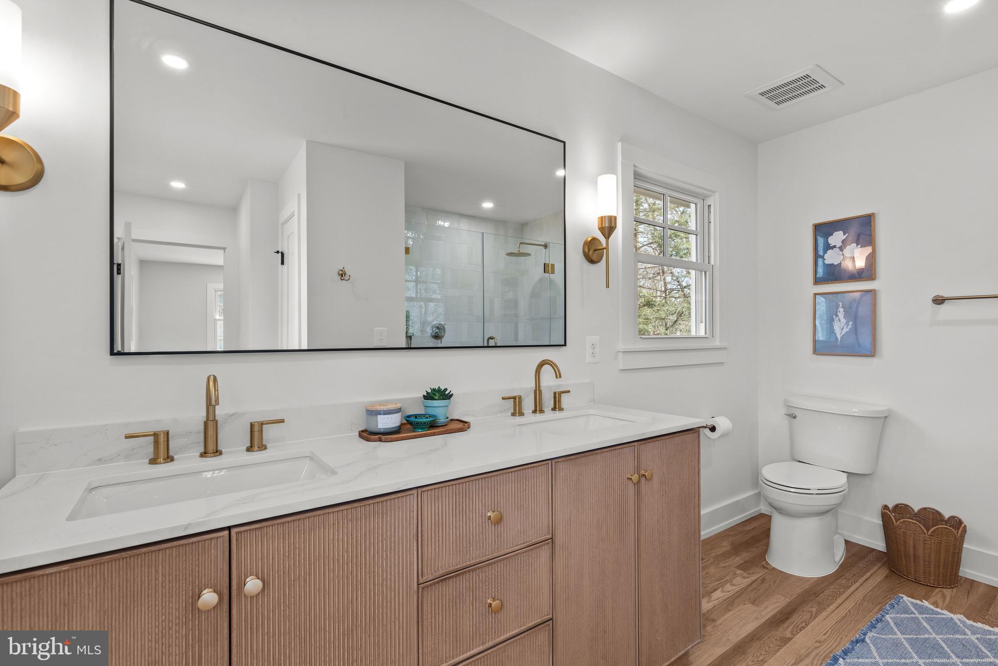 ADMIRAL HEIGHTS - Residential