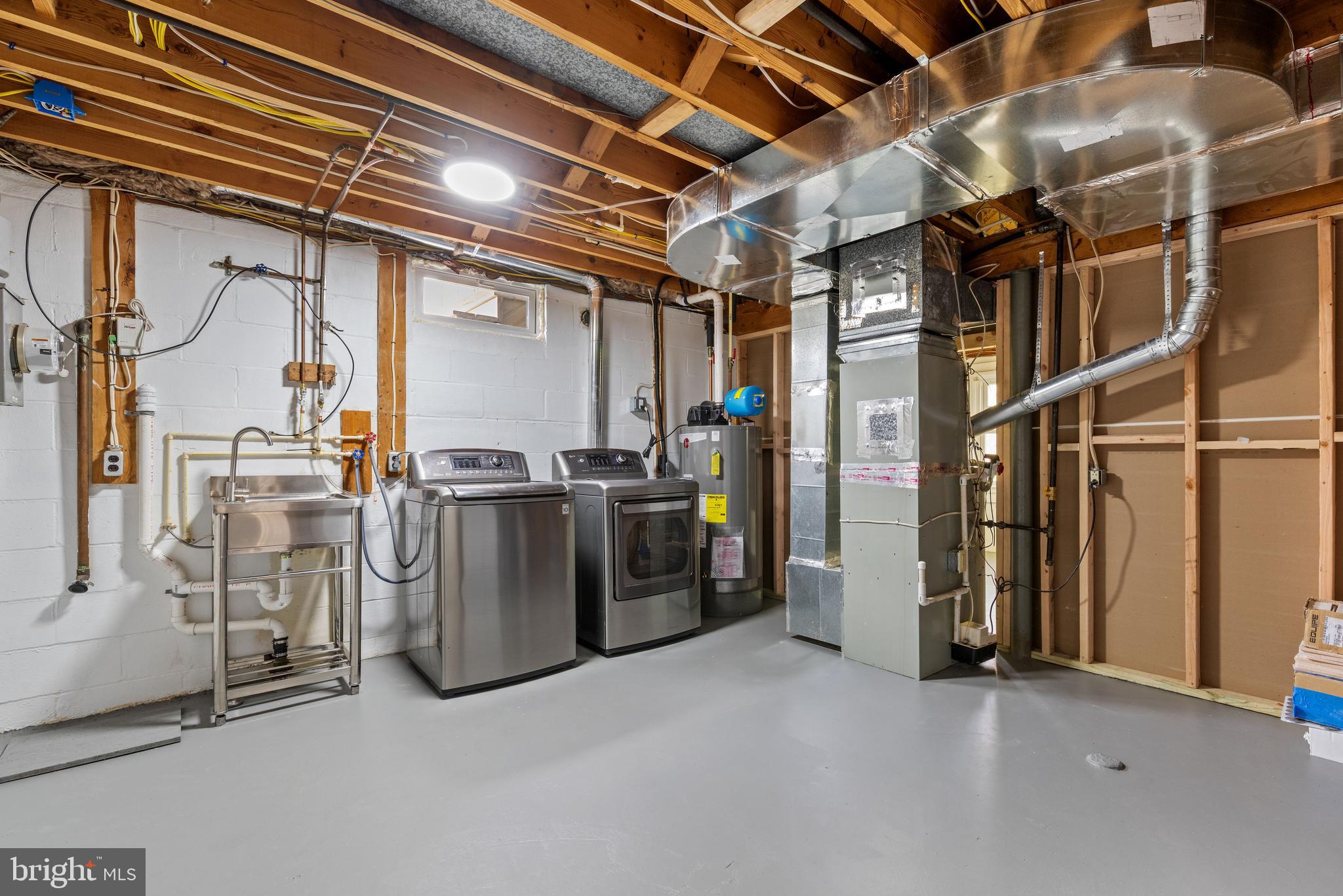 ADMIRAL HEIGHTS - Residential