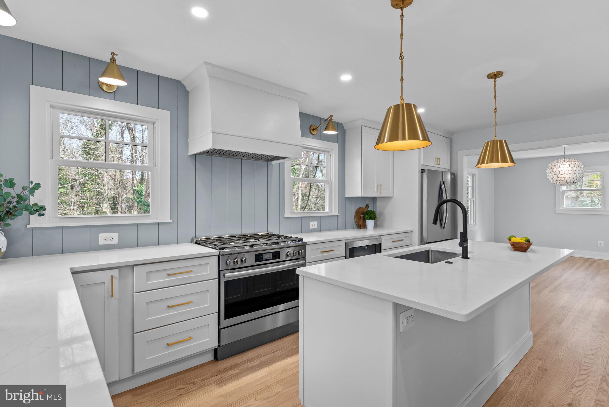 ADMIRAL HEIGHTS - Residential