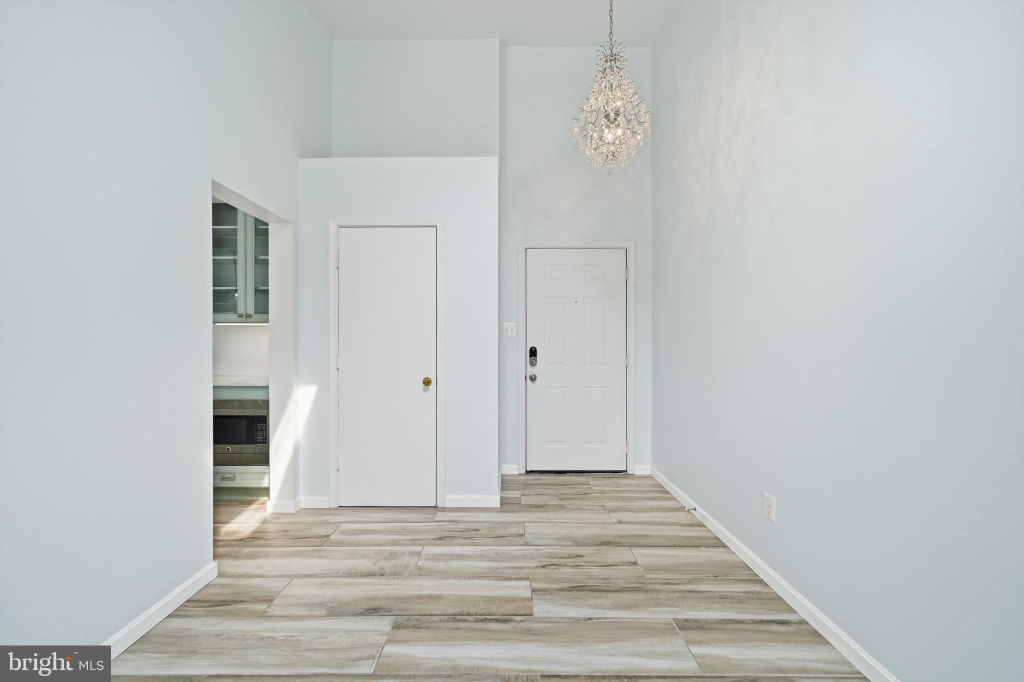 2610 CAMELBACK LANE 9-19