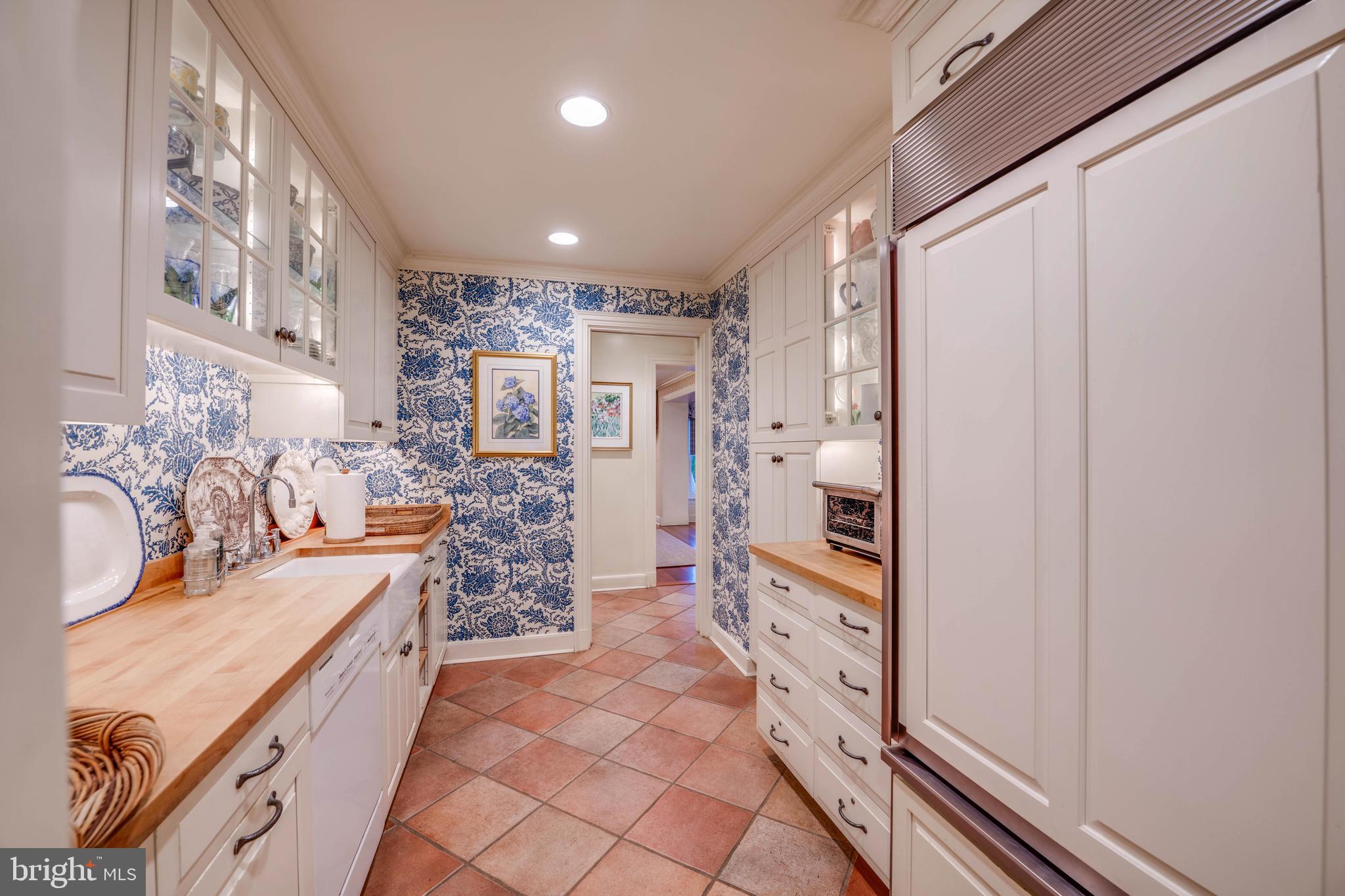 GREENSPRING VALLEY - Residential