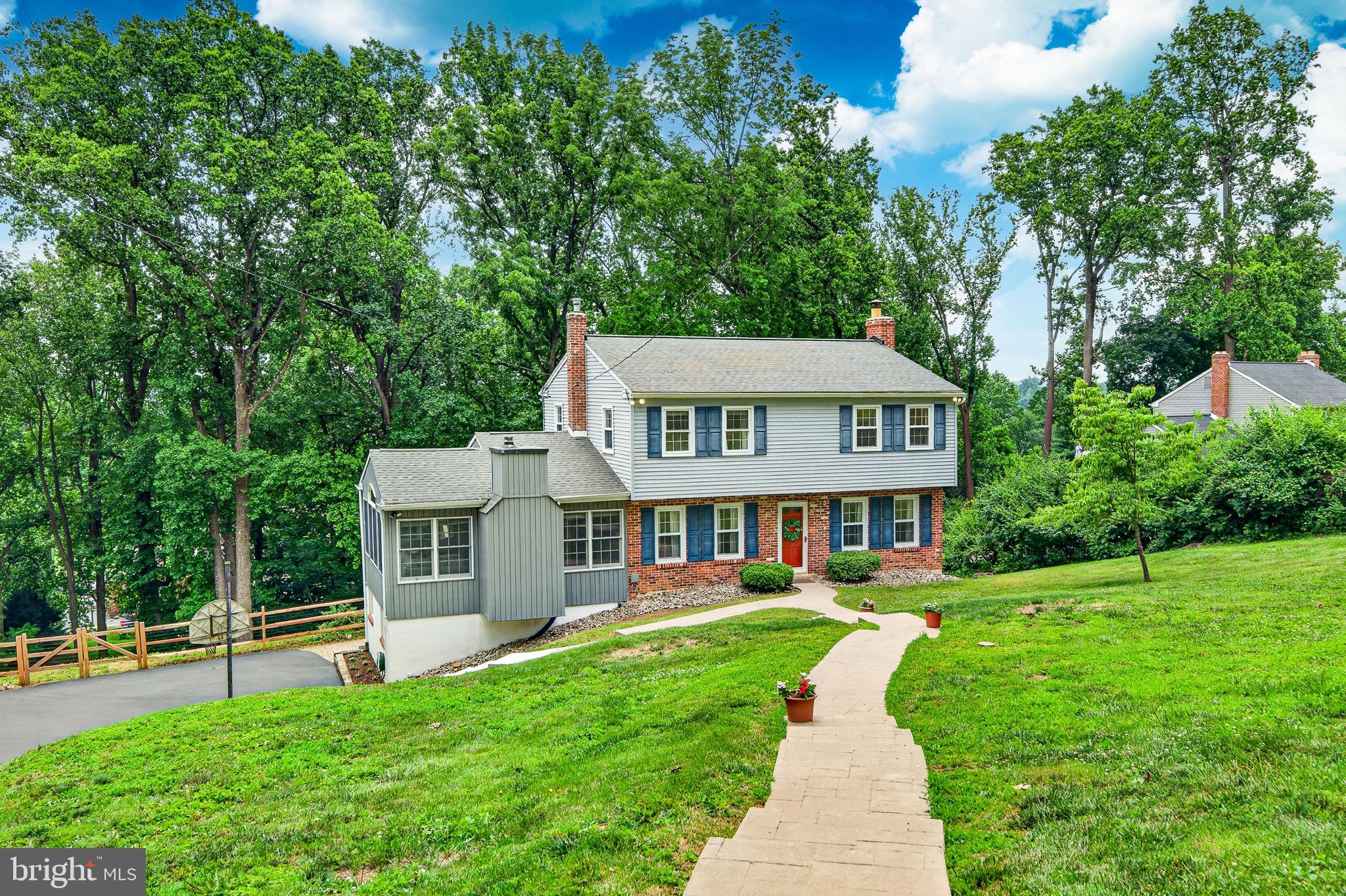 1518 WOODLAND ROAD