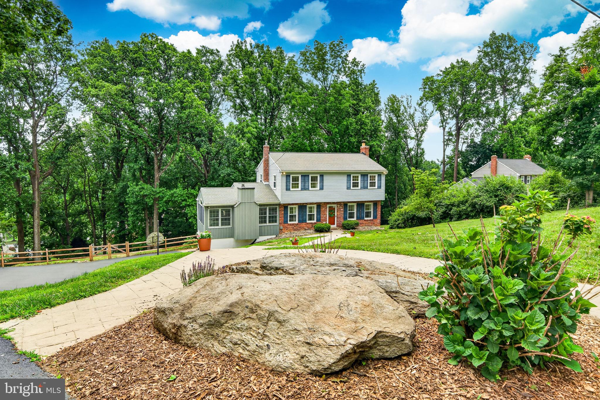 1518 WOODLAND ROAD