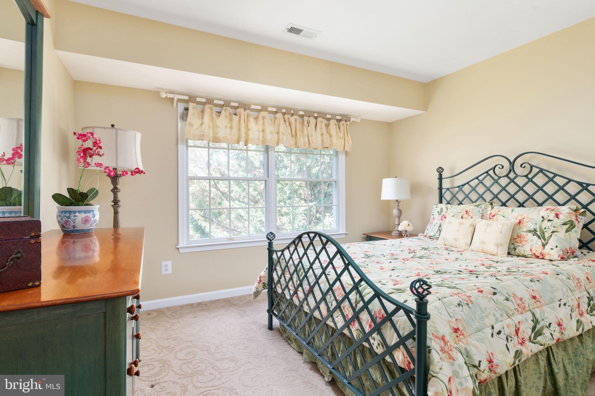 CENTURY OAK - Residential