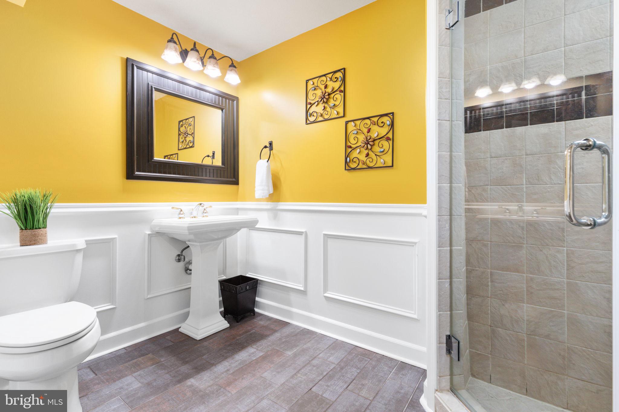 CENTURY OAK - Residential