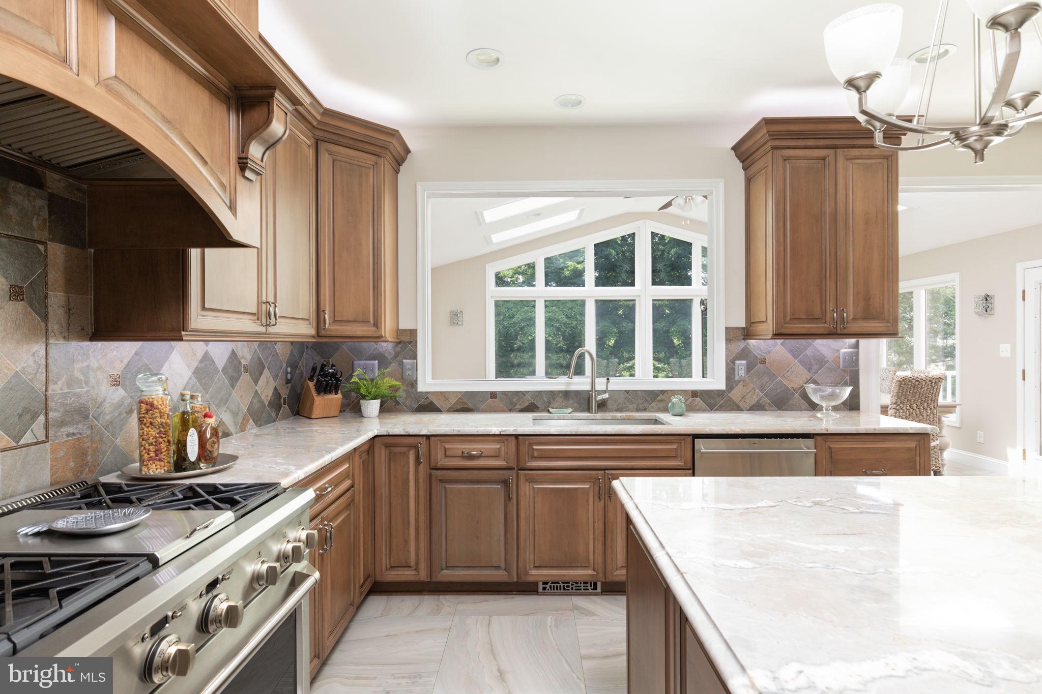 CENTURY OAK - Residential