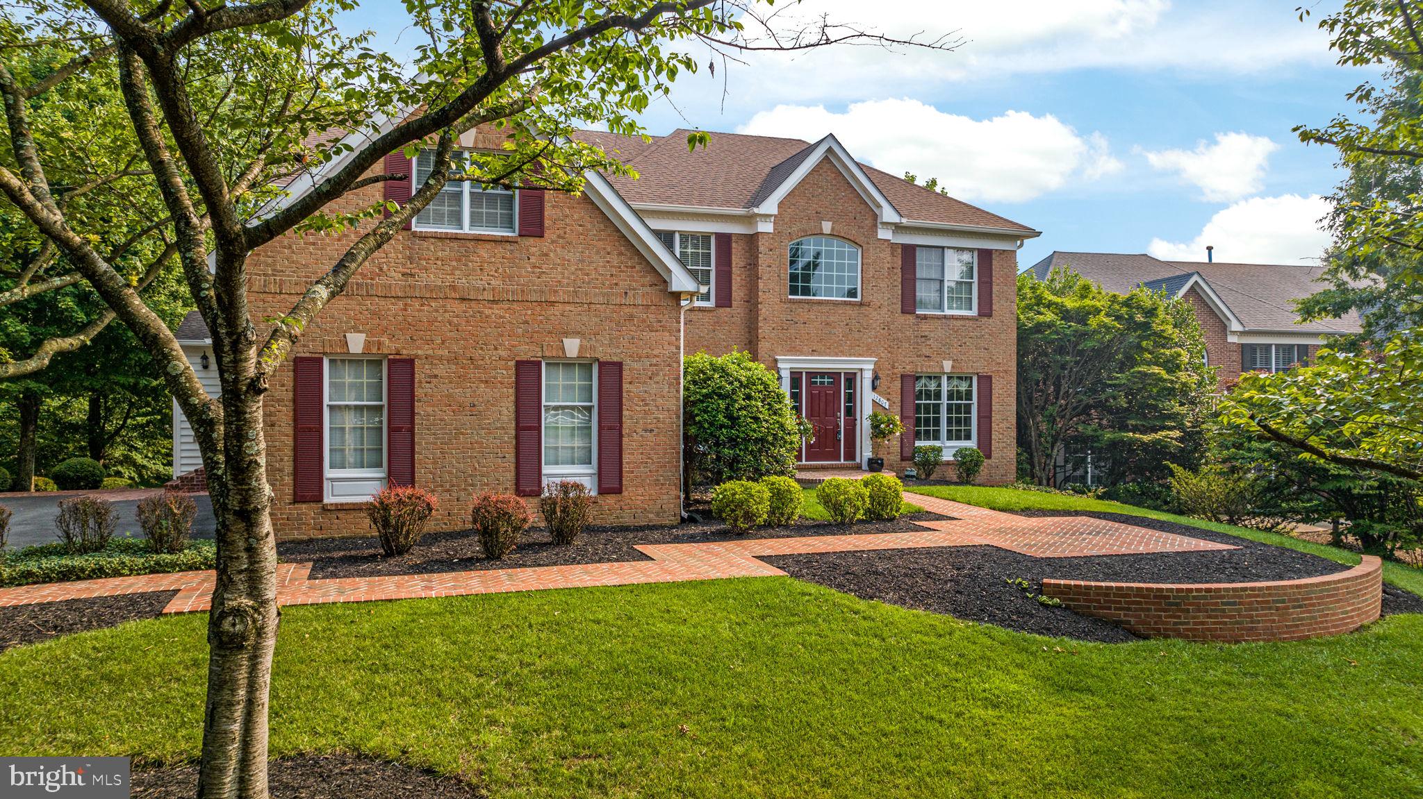 CENTURY OAK - Residential