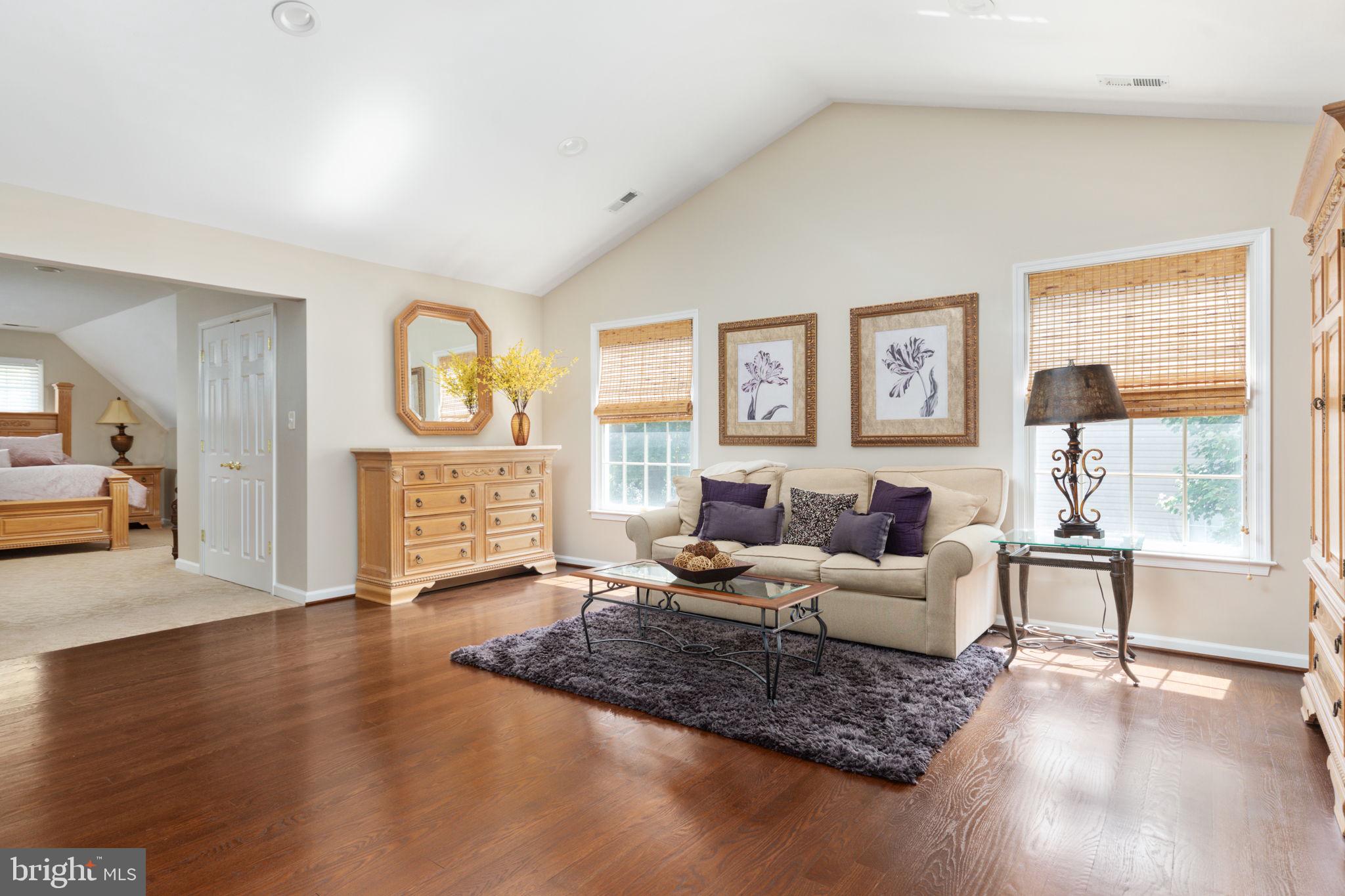 CENTURY OAK - Residential