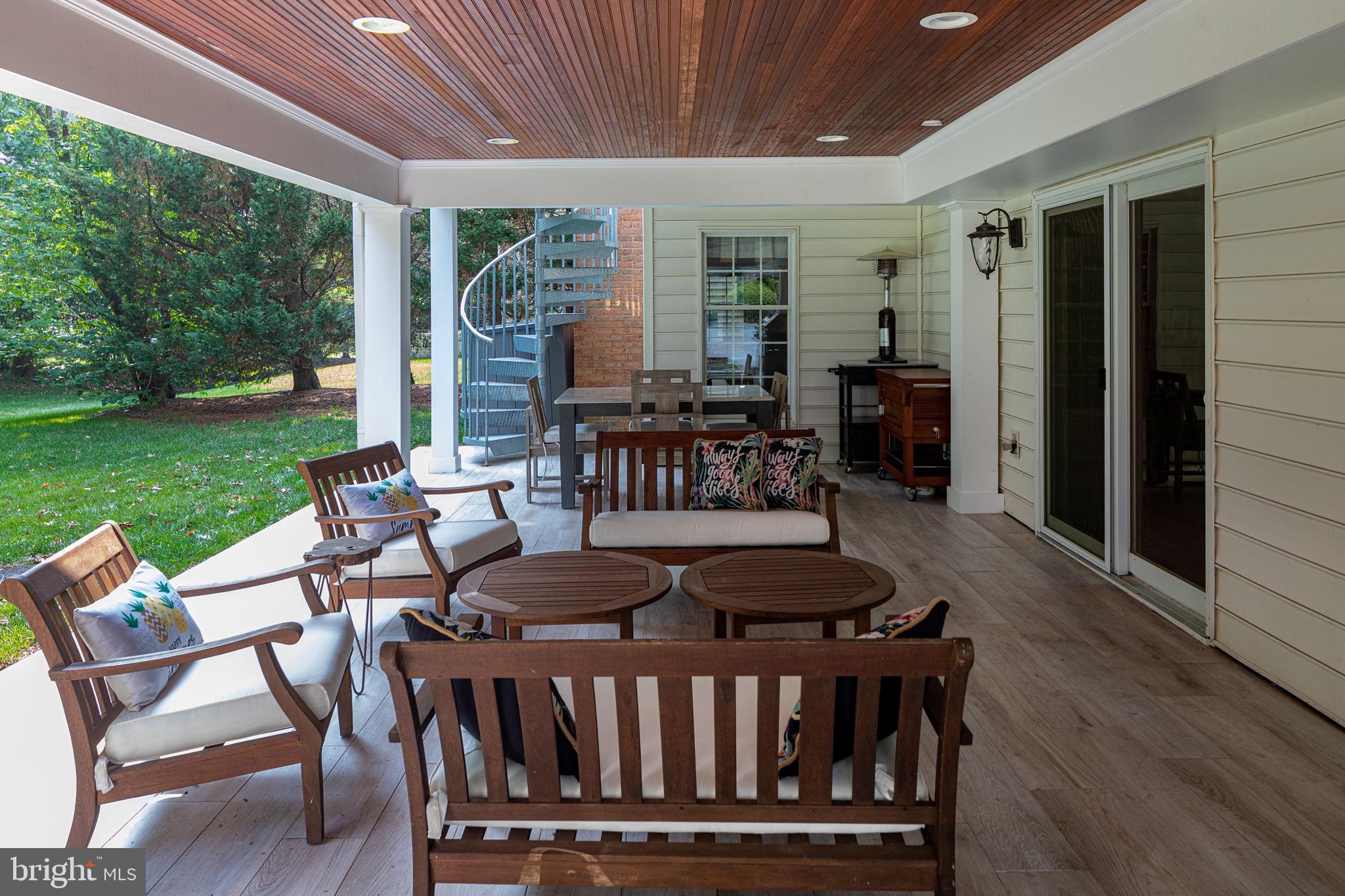 CENTURY OAK - Residential