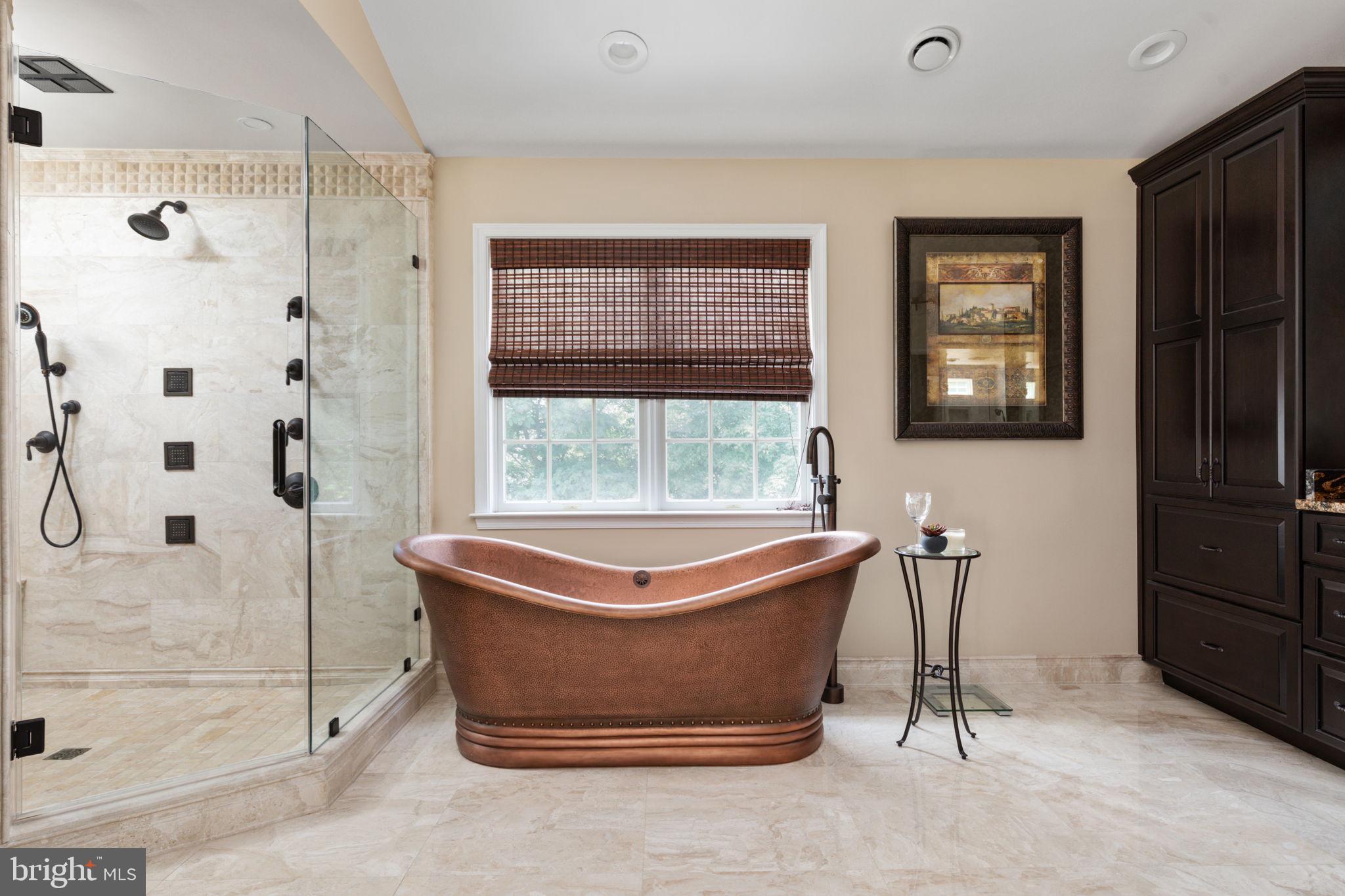 CENTURY OAK - Residential