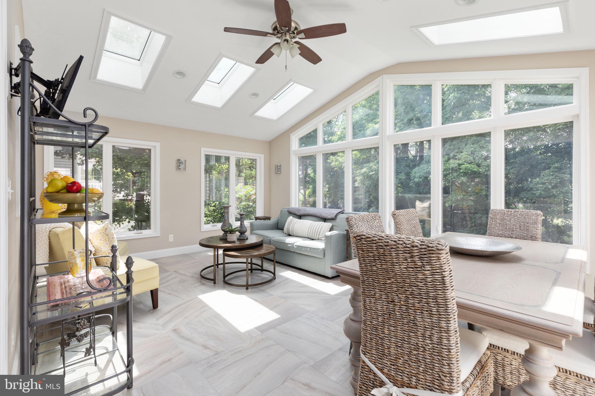 CENTURY OAK - Residential