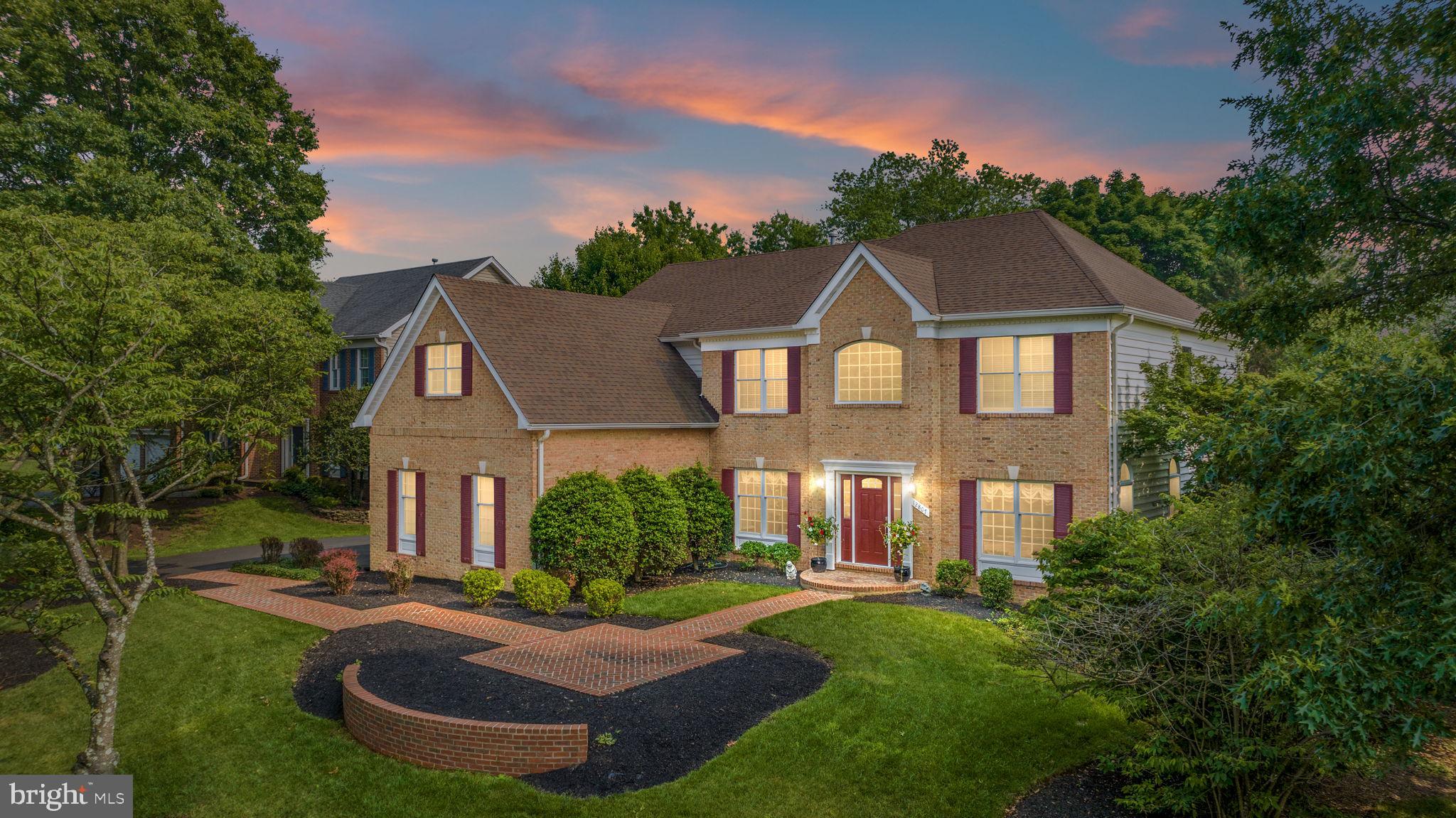 CENTURY OAK - Residential