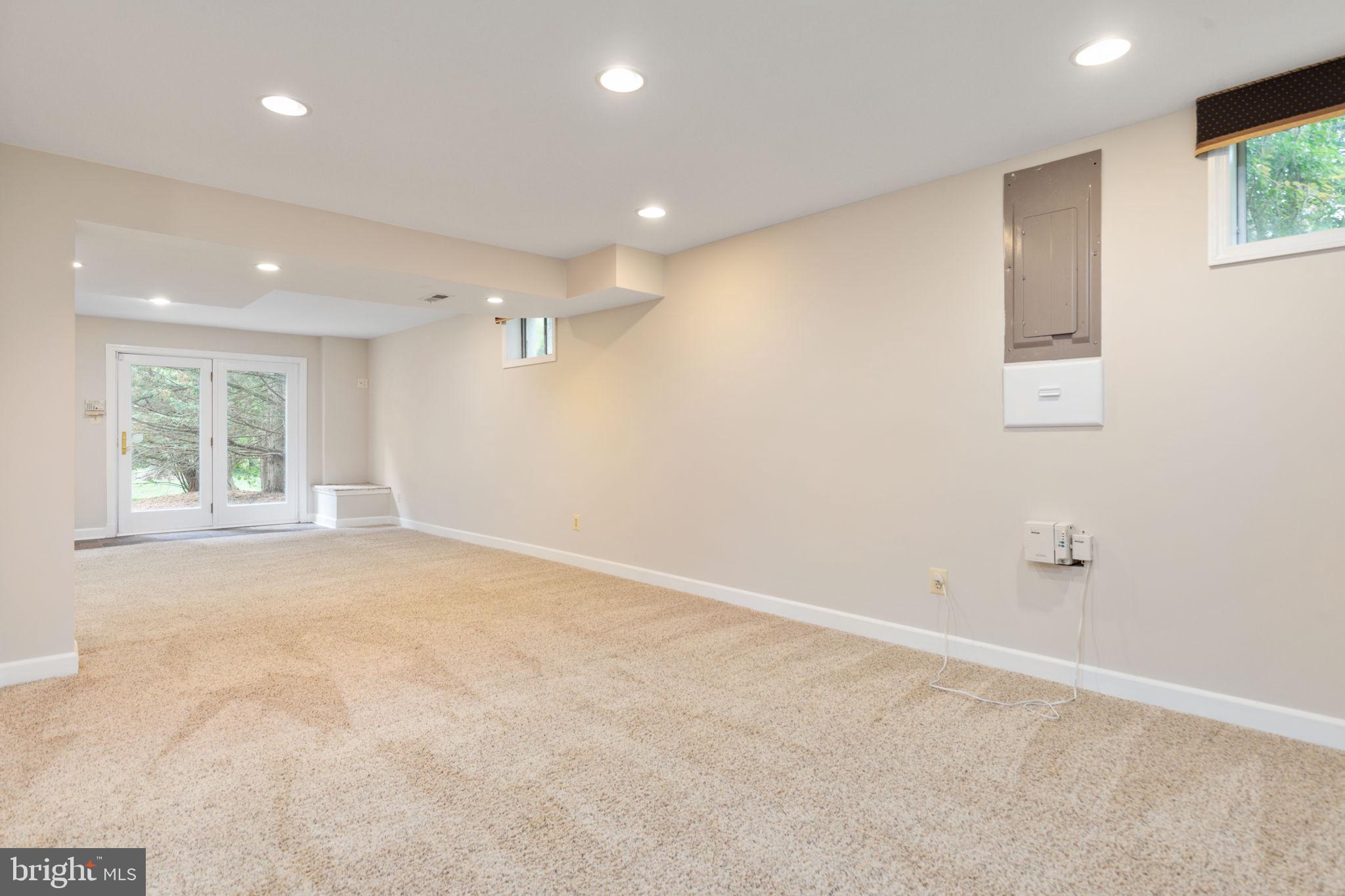 CENTURY OAK - Residential