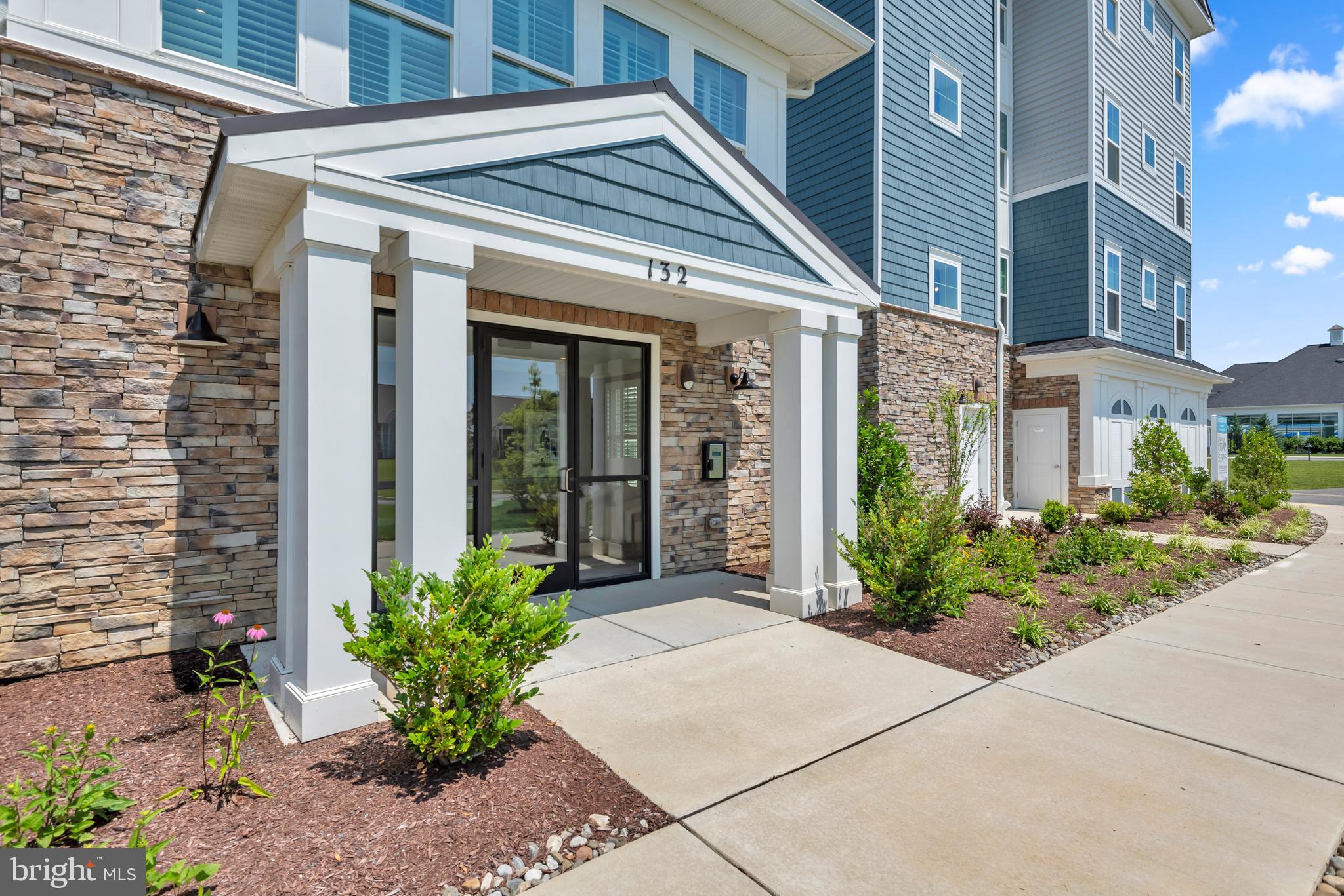 132 WHEELHOUSE WAY 21