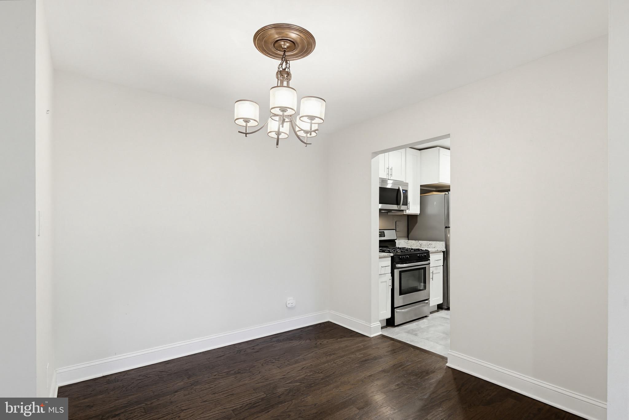 VILLAGE OF WILDE LAKE - Residential
