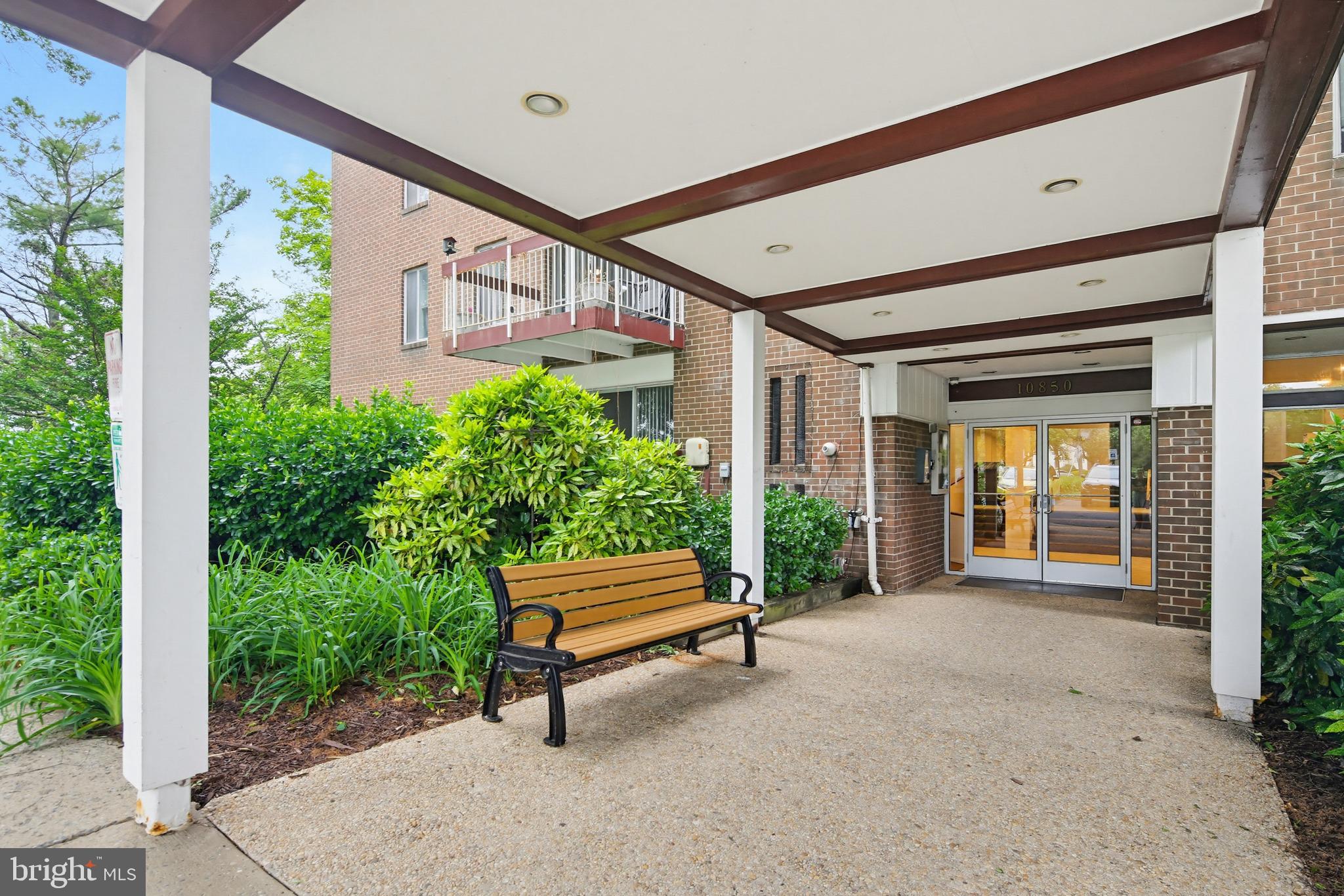 VILLAGE OF WILDE LAKE - Residential