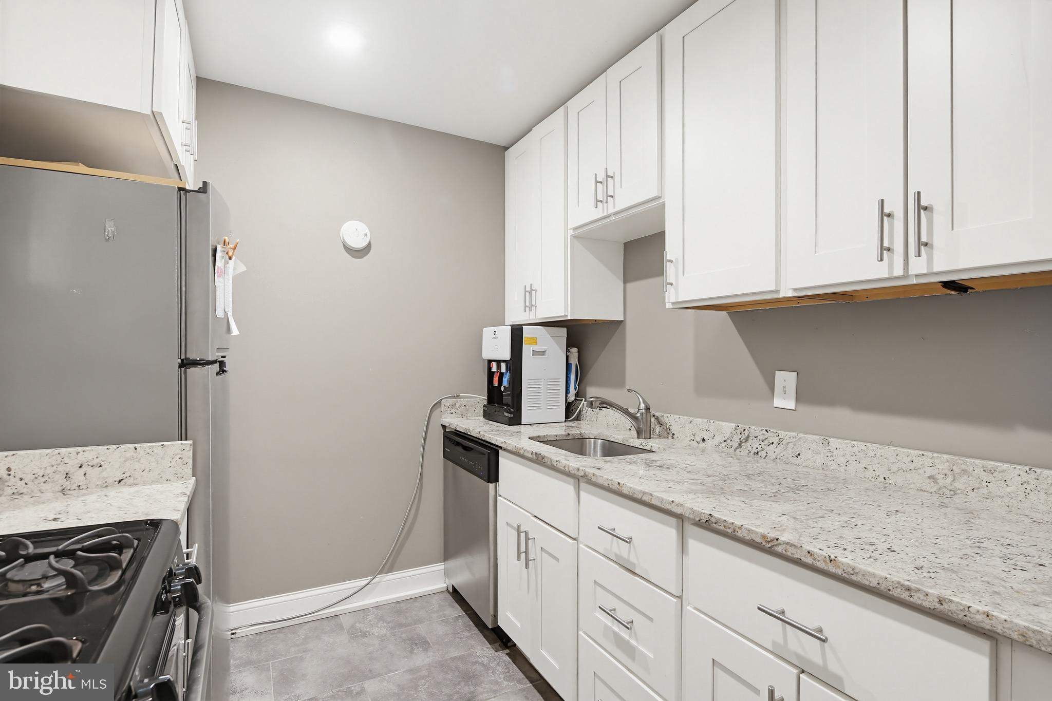 VILLAGE OF WILDE LAKE - Residential