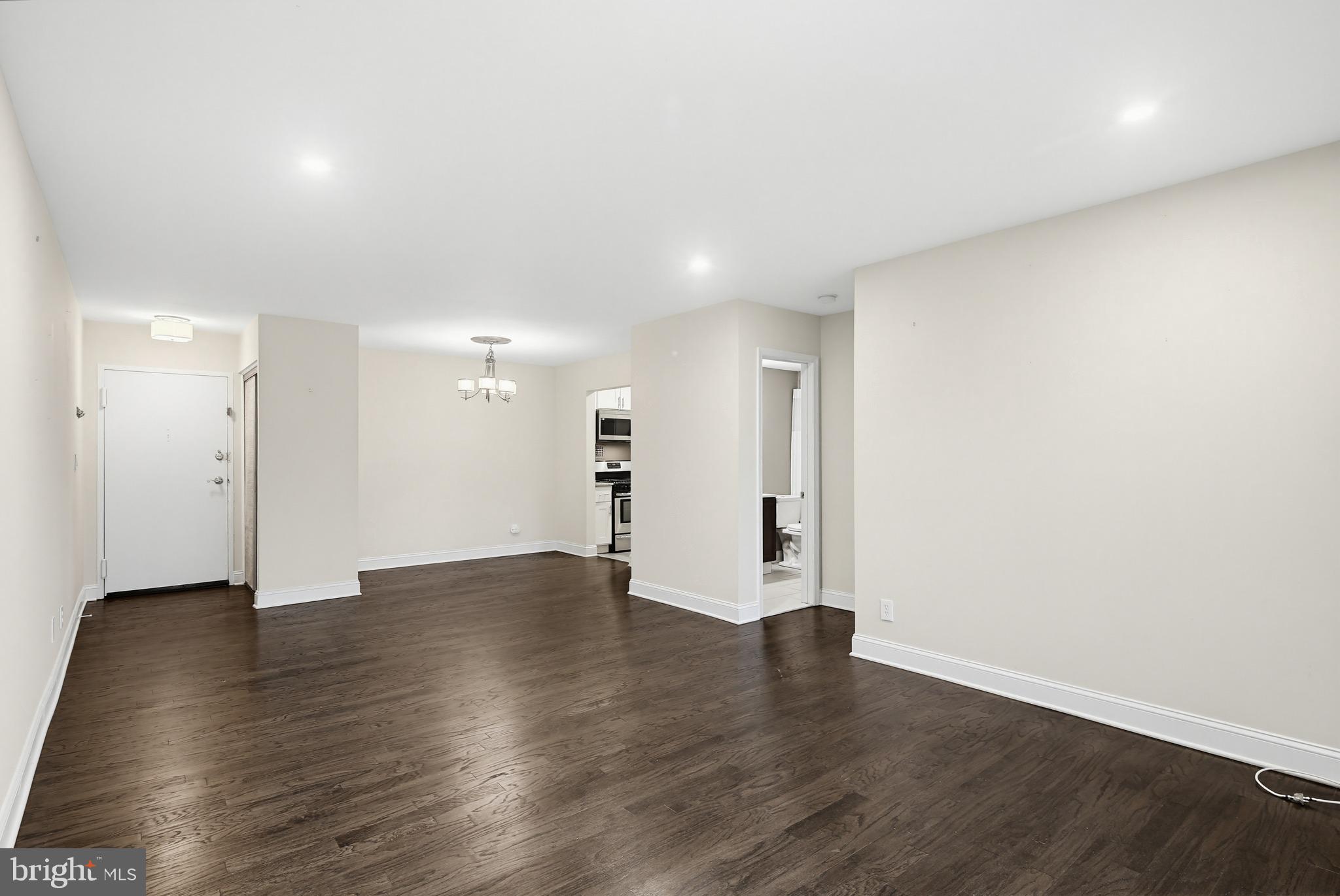 VILLAGE OF WILDE LAKE - Residential