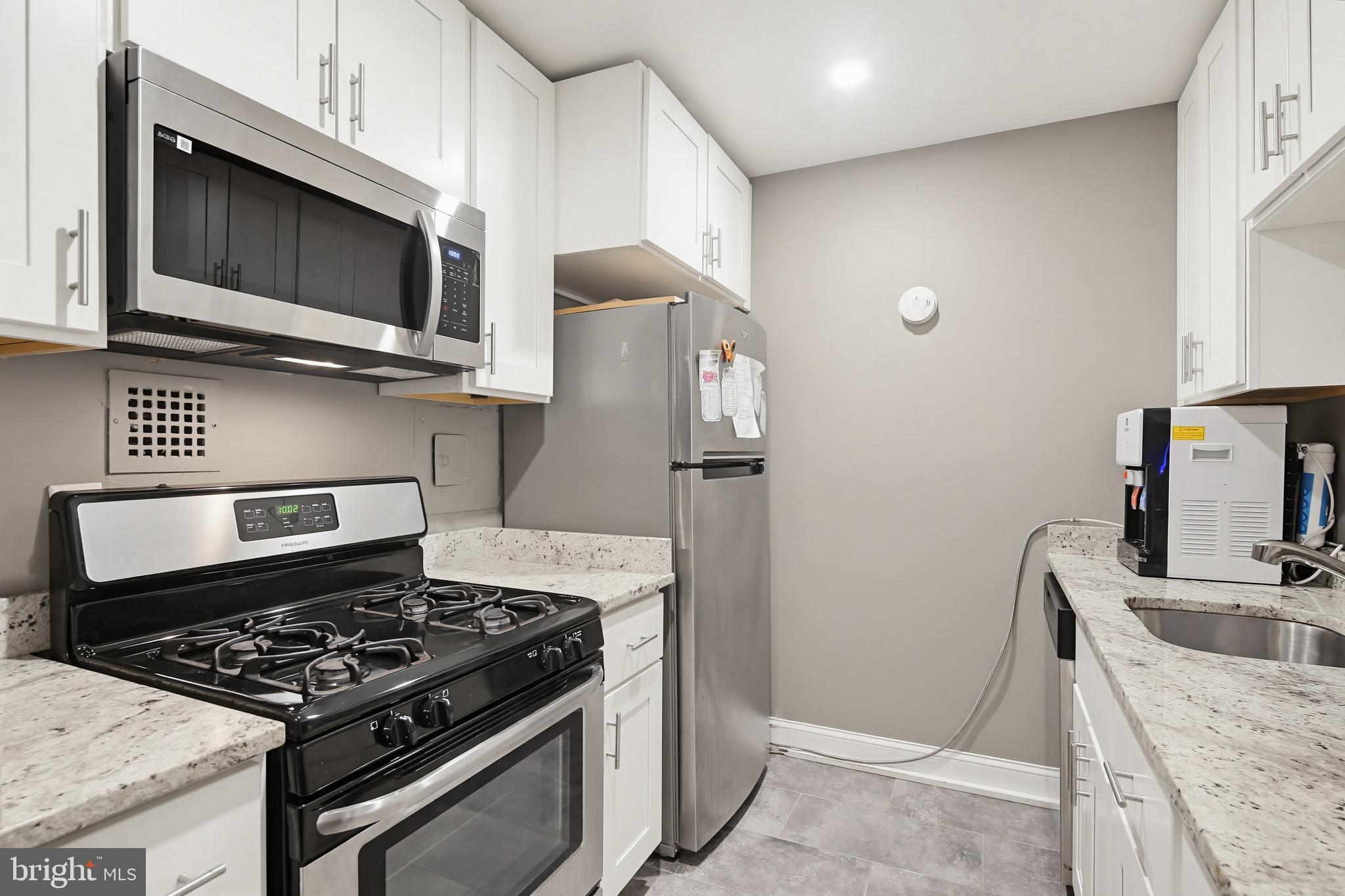 VILLAGE OF WILDE LAKE - Residential