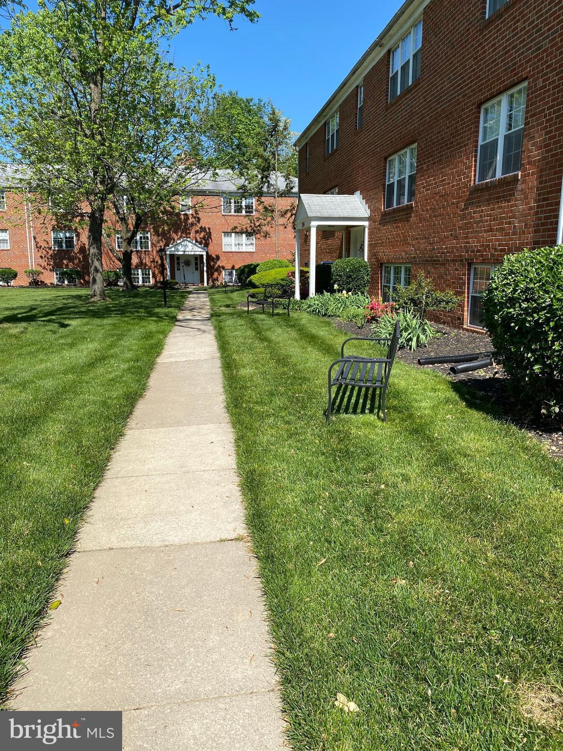 LAKE EVESHAM - Residential Lease