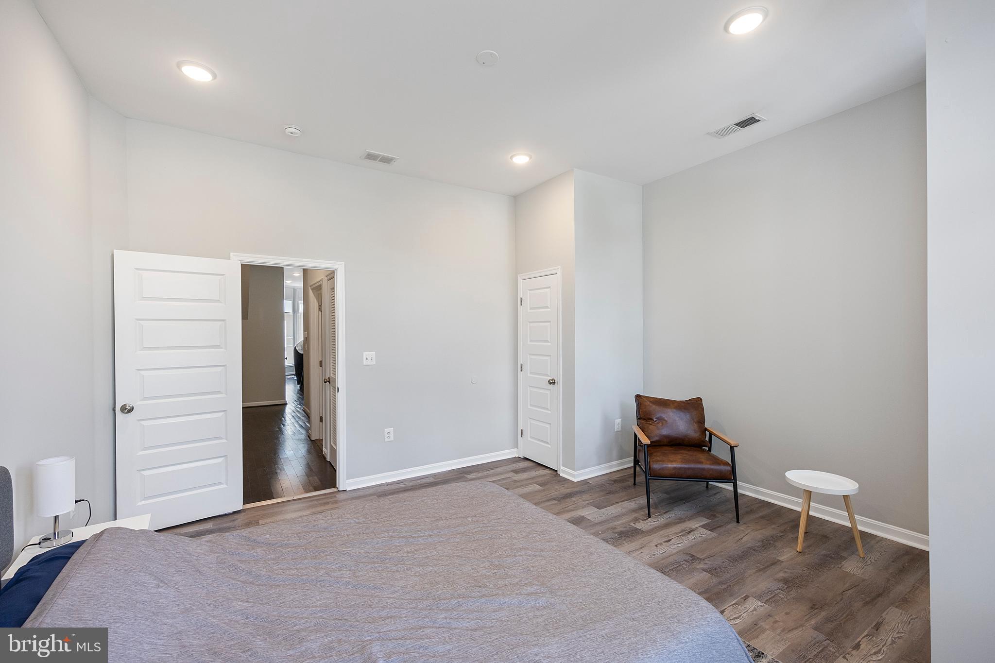 CHARLES NORTH - Residential Lease