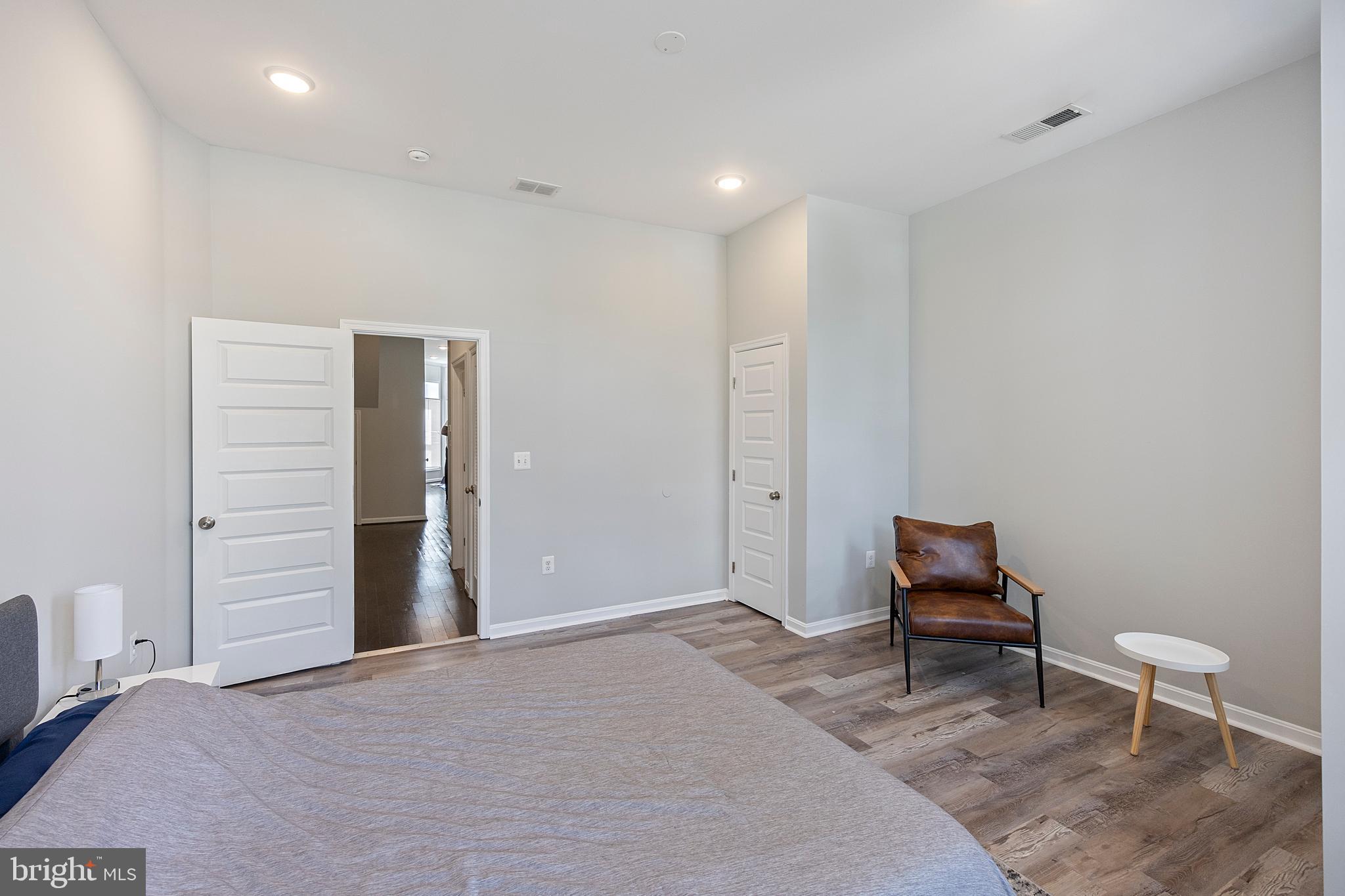 CHARLES NORTH - Residential Lease