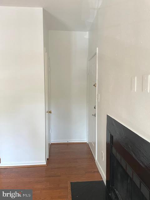 PENDERBROOK SQUARE CONDOMINIUMS - Residential Lease