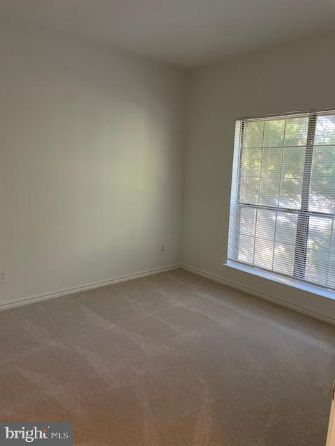 PENDERBROOK SQUARE CONDOMINIUMS - Residential Lease