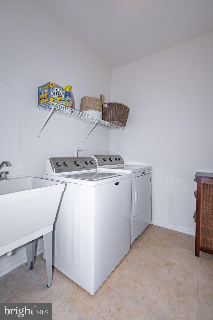 TRADITIONS OF AMERICA AT SAUCON VALLEY - Residential