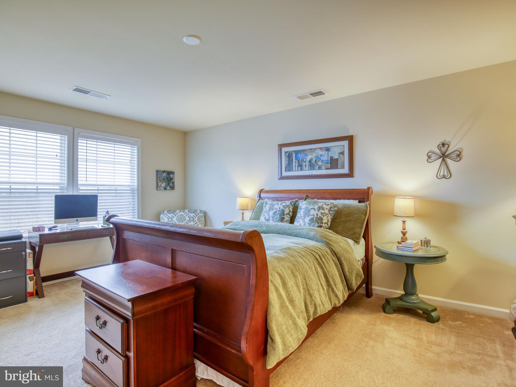 LAKELAND PLACE - Residential