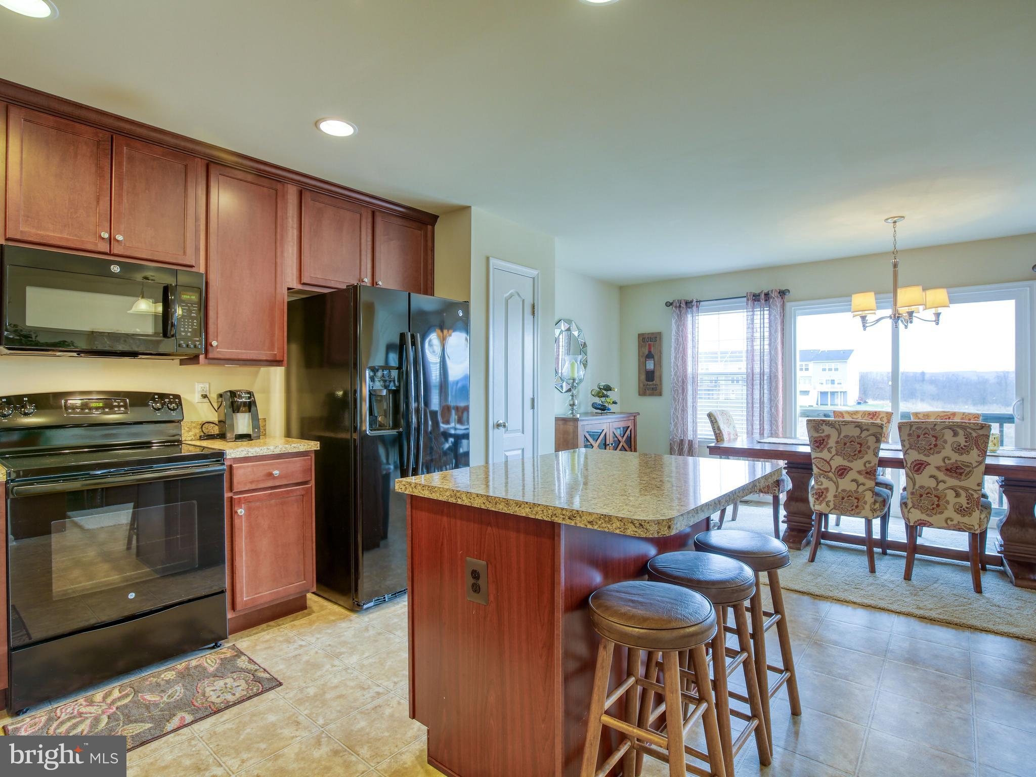 LAKELAND PLACE - Residential