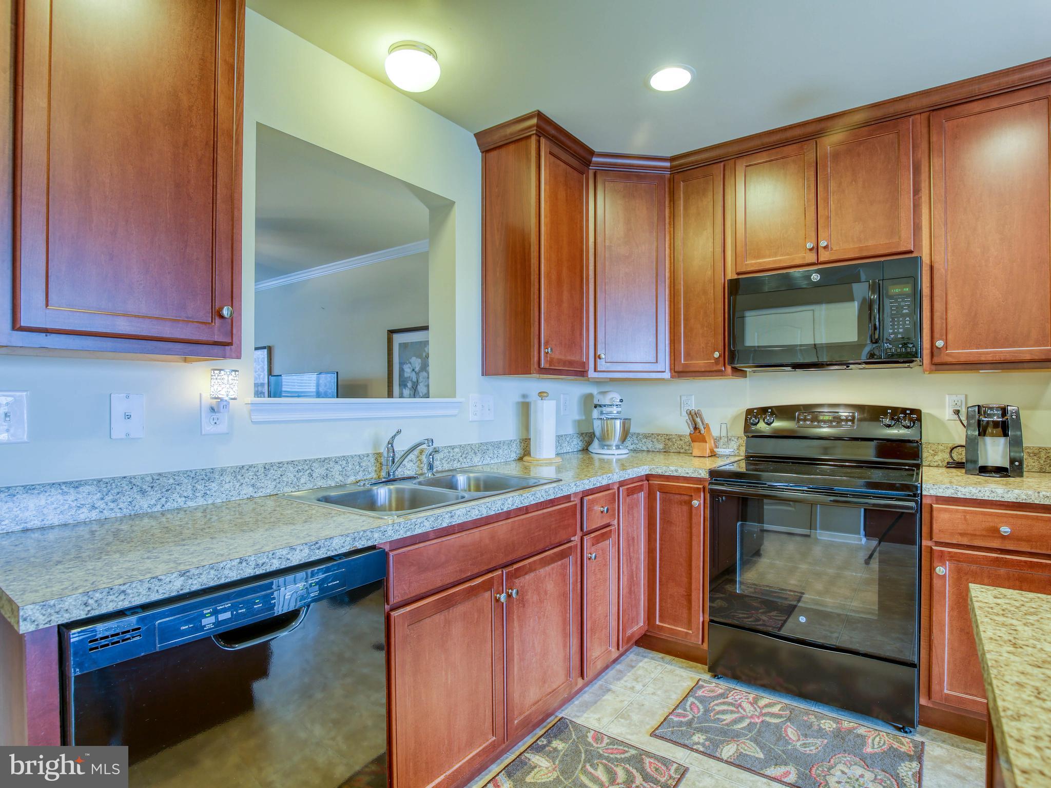 LAKELAND PLACE - Residential