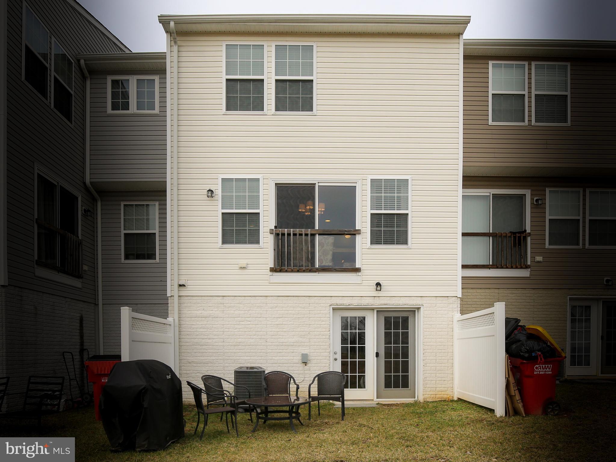 LAKELAND PLACE - Residential