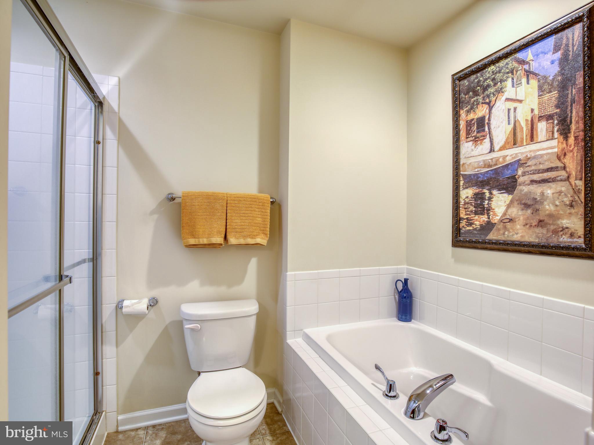 LAKELAND PLACE - Residential